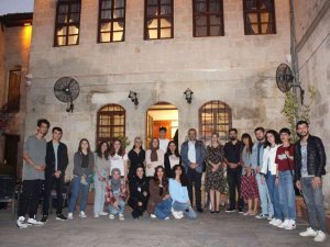 “Yen-geç” İsimli Resim Sergisi Açıldı