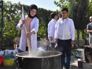 Meslek Lisesinde Şıra Şenliği