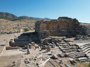 İ̇nsanlık Tarihini Değiştirecek Arkeolojik Kazı Hierapolis’te Sürüyor