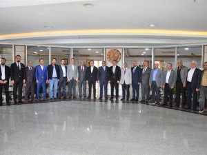 Hizmet İçin Birlikte İstişare İle Çalışma Vurgusu