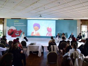 Viatris Ve Susam Sokağı Atölyesi, ’Susam Sokağı - Birbirimizi Önemseyelim’ Kaynaklarını Türkçe Yayınlıyor