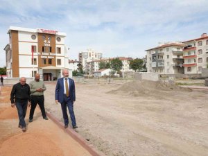 Başkan Çolakbayrakdar; “Yeşil Alan Ağırlıklı Parklarla Şehrin Yeşil Oranını Artırıyoruz”