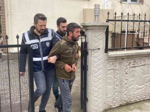 Yalova’da Aynı İş Yerini 4’üncü Kez Soymaya Kalkınca Yakayı Ele Verdi