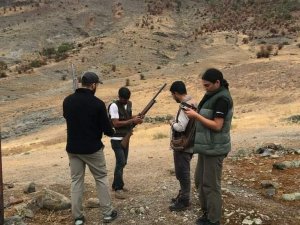 Tunceli’de Kanuna Aykırı Davranan 2 Kişi Hakkında İşlem Yapıldı