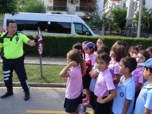 Çocuklar Parkta Hem Eğlendi, Hem Trafik Eğitimi Aldı