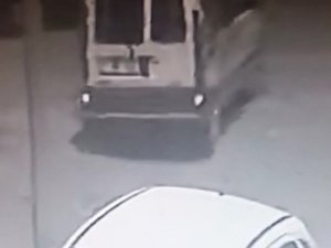 Tamir İçin Bırakılan Hafif Ticari Araç Çalındı