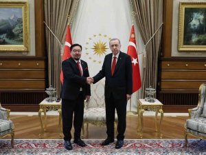 Cumhurbaşkanı Erdoğan, Moğolistan Ulusal Büyük Kuralı (Meclisi) Başkanı Gombojav’ı Kabul Etti