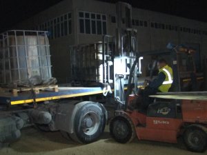 İ̇zmir’de Ele Geçirilen 1 Milyon Litre Karışımlı Akaryakıt, İmha Edilmek Üzere Taşınıyor