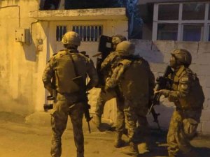 Zehir Tacirlerine Şafak Operasyonu: 7 Gözaltı