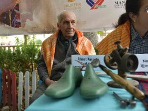 Sındırgı Zanaatkârları Kitap Oldu