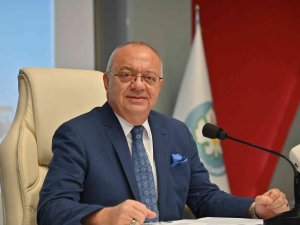 Manisalı Kadın Üreticilere Üzüm Sıkma Makinesi Desteği