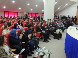 Tavşanlı Myo’da Avrupa’da Eğitim Ve Erasmus Fırsatları Tanıtıldı