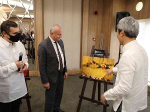 “Gülümseyin Philippines” Fotoğraf Sergisi Büyükçekmece’de Açıldı