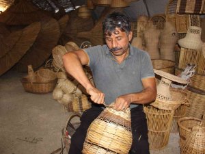 Dünyanın Dört Bir Yanına Hasır Ürünlerini İhraç Eden Romanlar Bu Sezon Adeta Dolar Ördü