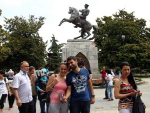 Samsun’a Yerli Ve Yabancı Turist Akını