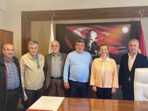 Gazeteciler, Yüksek Okul Müdürünü Ziyaret Etti