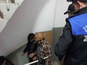 Zeytinburnu’nda Günlük Kiralık Daire Denetimi: 85 Düzensiz Göçmen Yakalandı