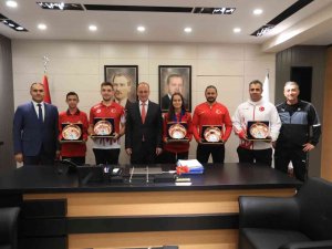 Başkan Örki Milli Sporcuları Ağırladı