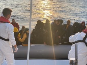 Ayvalık Açıklarında 28 Düzensiz Göçmen Yakalandı