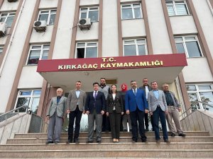 Ak Parti’li Kıvırcık Kırkağaç’ta Esnafı Dinledi