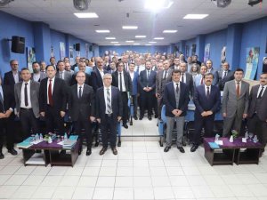 Milli Eğitim Müdürü Gür, Mesleki Eğitim Okulları Hakkında Bilgi Aldı