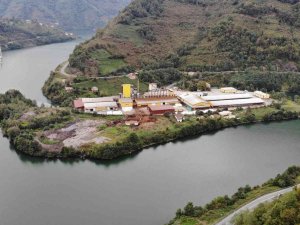 Artvin’de Etrafı Sularla Çevrili Çay Fabrikası İlgi Çekiyor