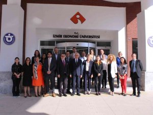 İ̇zmir’den Dünyaya Açılacaklar