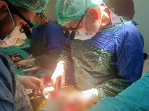 Göğsünden Bıçaklanan Şahıs Acil Müdahale İle Hayata Tutundu