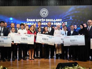 Sivas Zeki Hayran Ortaokulu’ndan Büyük Başarı