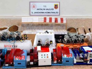 Antalya’da Jandarmadan 500 Bin Liralık Kaçak Sigara Operasyonu