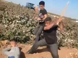 Öldüresiye Dövüp Videoya Kaydettiler
