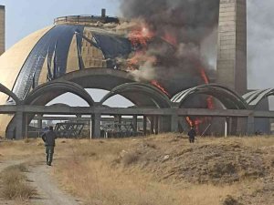 Cami İnşaatında Korkutan Yangın