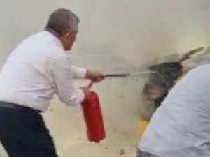 Mhp İ̇zmir İ̇l Başkanı Şahin’den Yanan Taksiye Müdahale