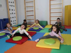 Efeler’in Minikleri Beden Eğitimi Ve Spor Dersine Başladı