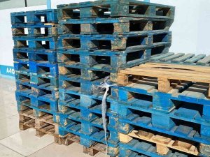 Marketin Paletlerini Çalan Hırsızlar Yakalandı