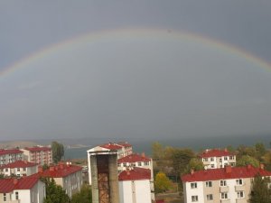 Van Gölü’nde Gökkuşağı Cümbüşü