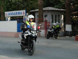 Manisa’da Çalıntı Ve Arama Kayıtlı Motosikletler Jandarmaya Yakalandı