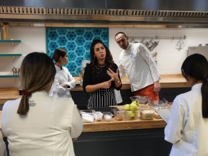 Bölge Lezzetlerine Bengi Kurtcebe Dokunuşu Ve Kariyer Yolculuğu