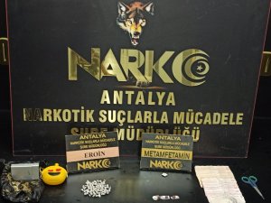 Antalya’da Sokak Satıcılarına Operasyon: 6 Gözaltı