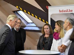 Belçika Kralı Philippe Ve Kraliçe Mathilde Sığınmacıları Ziyaret Etti