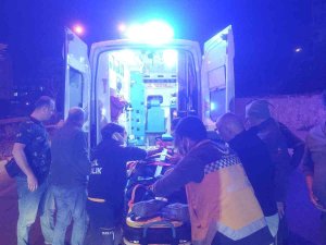 Kamyonete Çarpan Motosikletin Sürücüsü Ağır Şekilde Yaralandı