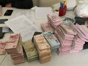 Fetö Operasyonunda Ele Geçen Deste Yüklü Para Emniyette Sergilendi