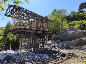 Tarihi Ahşap Köprü Restore Ediliyor