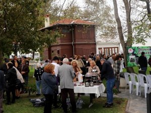 Yalova’nın Coğrafi İşaretli Meyvesi Aronyadan Yapılan Ürünler Tanıtıldı