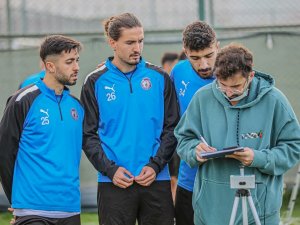 Afyonspor, Bayburt Özel İ̇dare Spor Maçı Hazırlıklarına Başladı