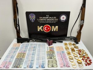 Balıkesir’de Fetö’nun Finans Kaynaklarına Operasyon