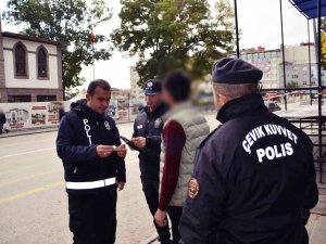 Düzensiz Göçmenlere Yönelik Denetim Yapıldı