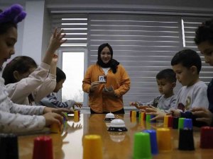Eğlenerek Beceri Kazanıyorlar