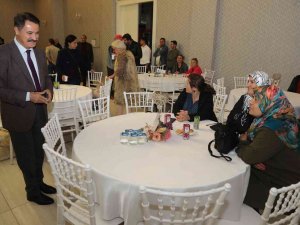 Başkan Deveci’den Üniversitelilere Çağrı: “Atakumlu Olun”