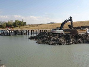 Bakanlık Van Gölü’ndeki Balıkçı Barınakları İçin Harekete Geçti